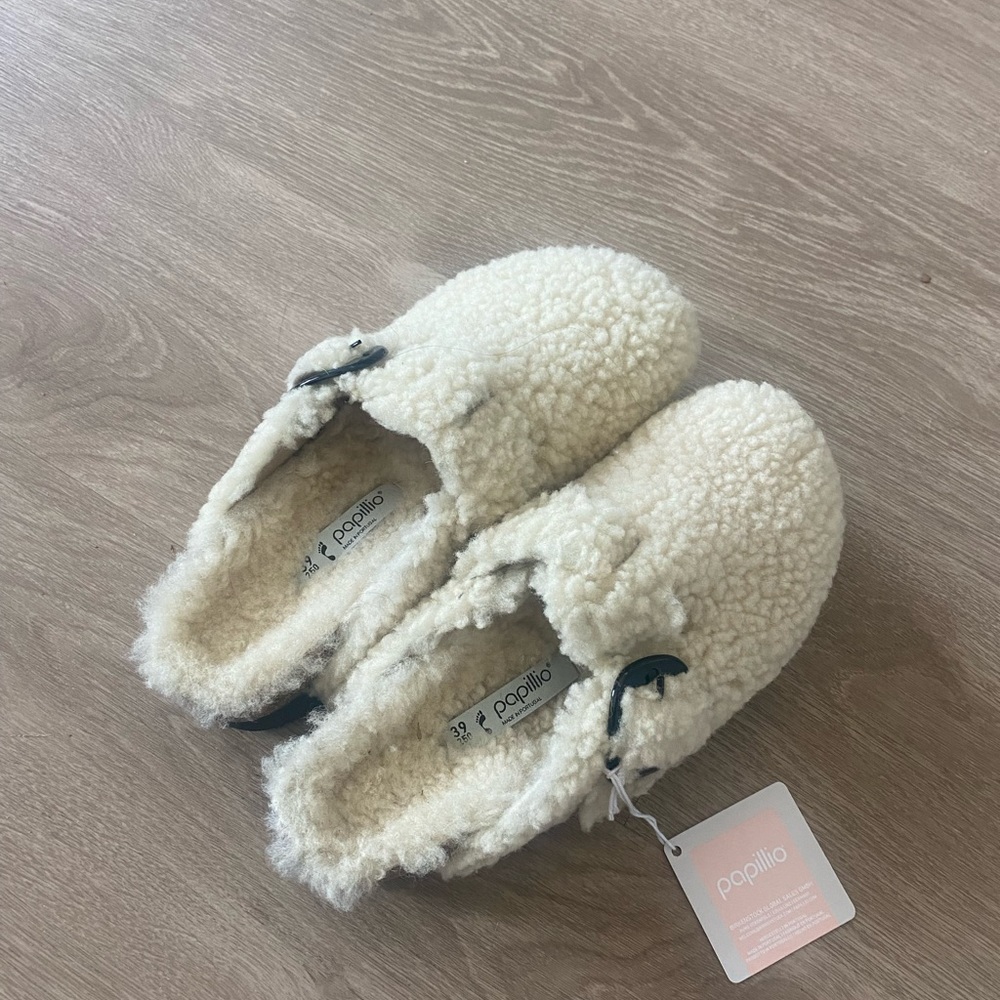 Cream Sherpa Papillio Birkenstock size EU 39 (size 8.5 US)